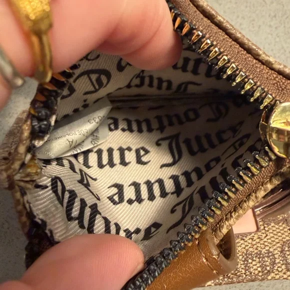 JUICY COUTURE GOTHIC BROWN LOGO CARD CASE EUC never used - Picture 6 of 9